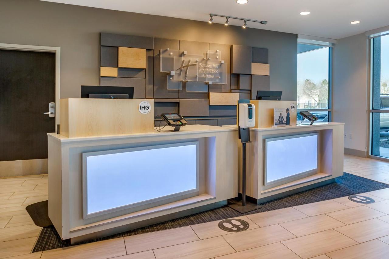 Holiday Inn Express & Suites - Phoenix Dwtn - State Capitol By Ihg Exterior photo
