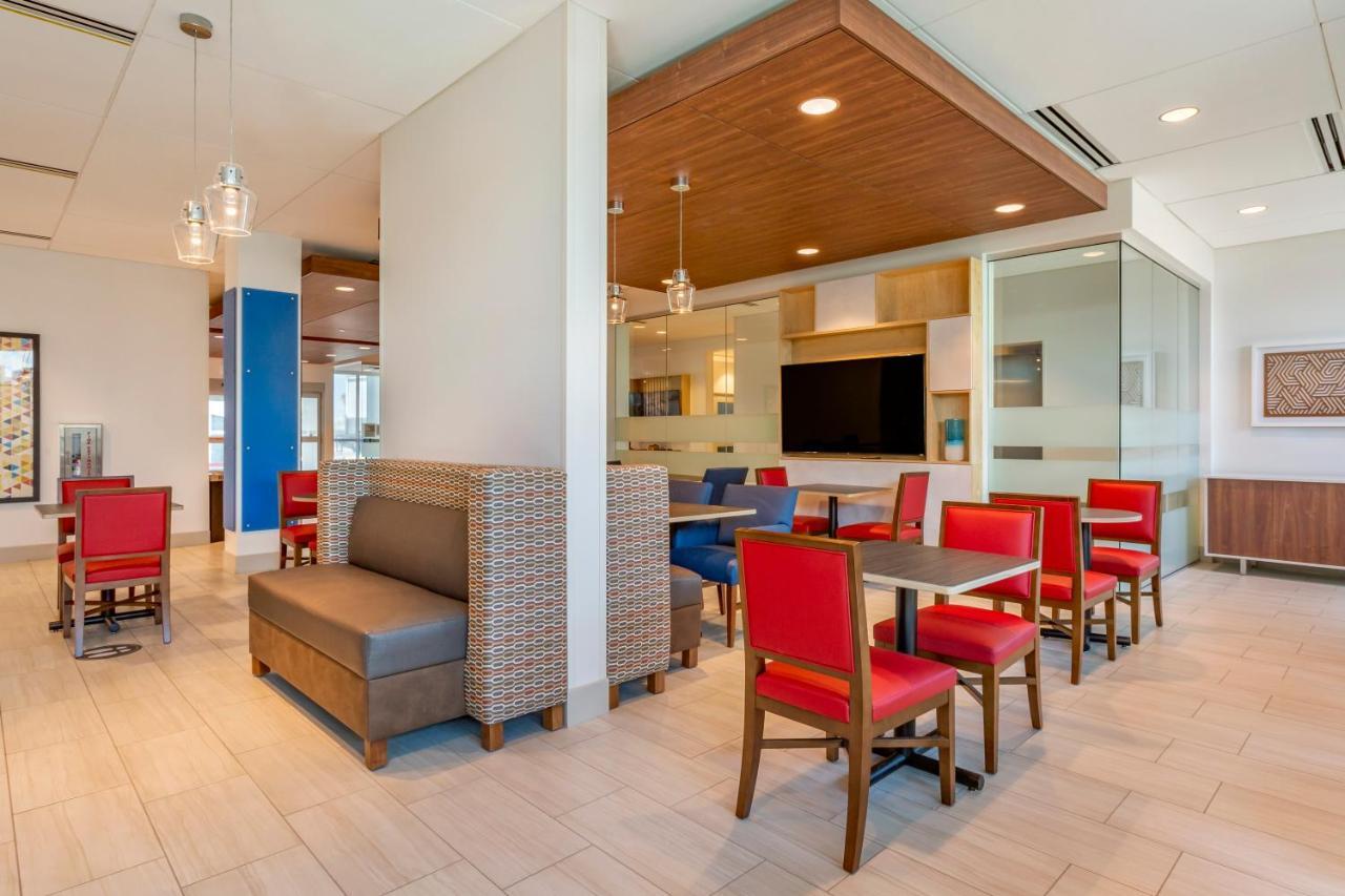 Holiday Inn Express & Suites - Phoenix Dwtn - State Capitol By Ihg Exterior photo