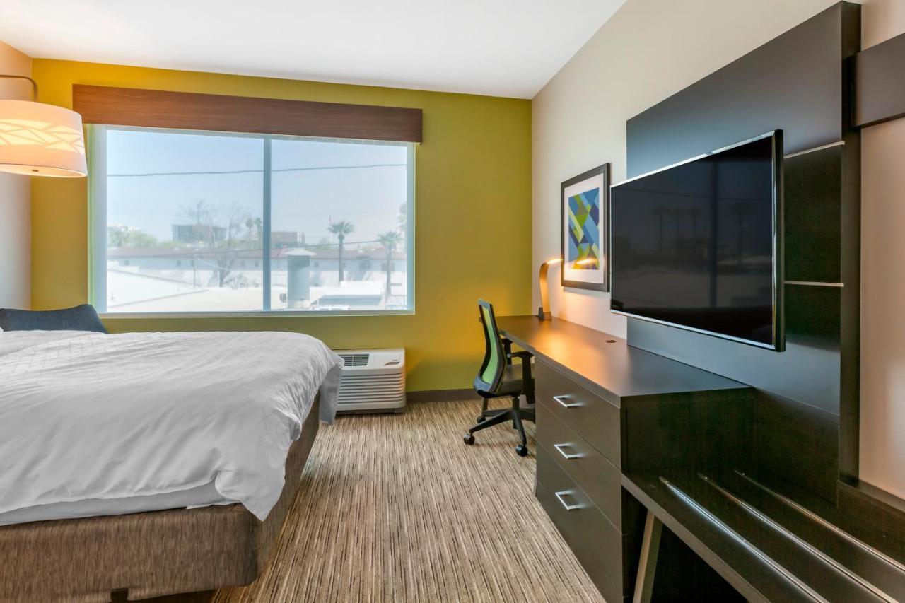 Holiday Inn Express & Suites - Phoenix Dwtn - State Capitol By Ihg Exterior photo